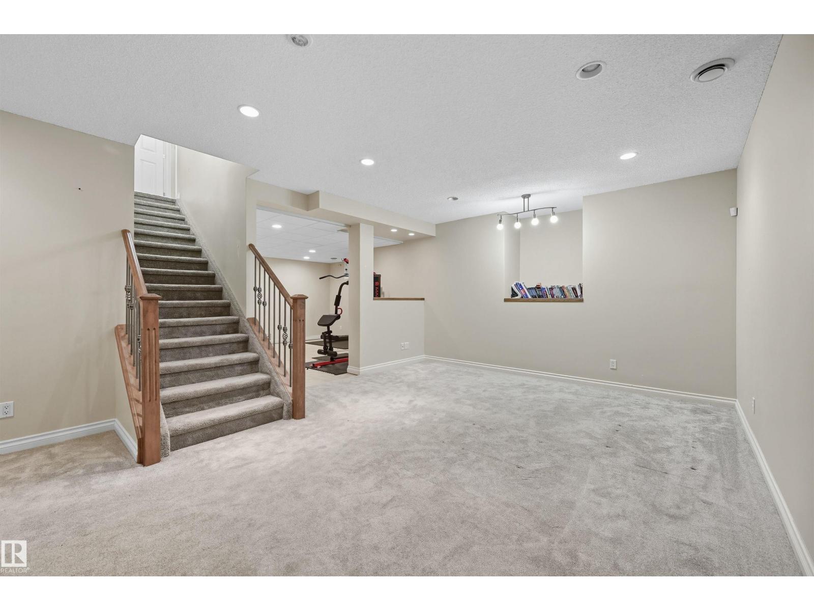 976 Hollingsworth Bn Nw, Edmonton, Alberta  T6R 3G7 - Photo 49 - E4471695