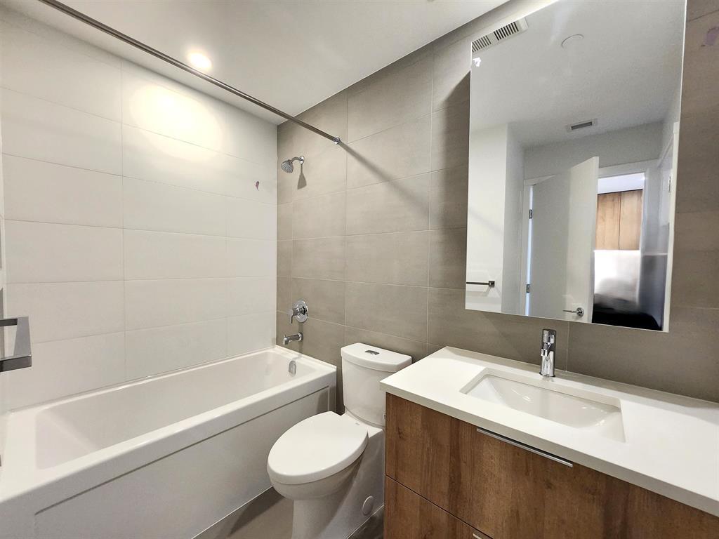 808 13387 Old Yale Road, Surrey, British Columbia  V3T 0V6 - Photo 7 - R3084797