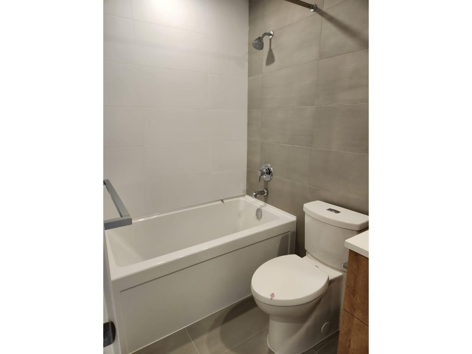 808 13387 Old Yale Road, Surrey, British Columbia  V3T 0V6 - Photo 13 - R3084797