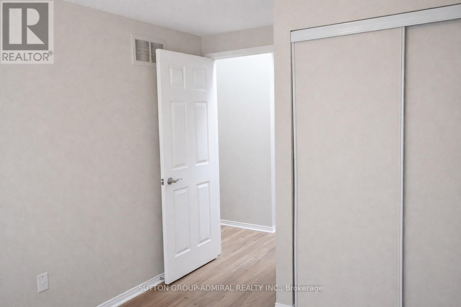 133 Columbia Road, Barrie (Holly), Ontario  L4N 8E3 - Photo 16 - S12693736