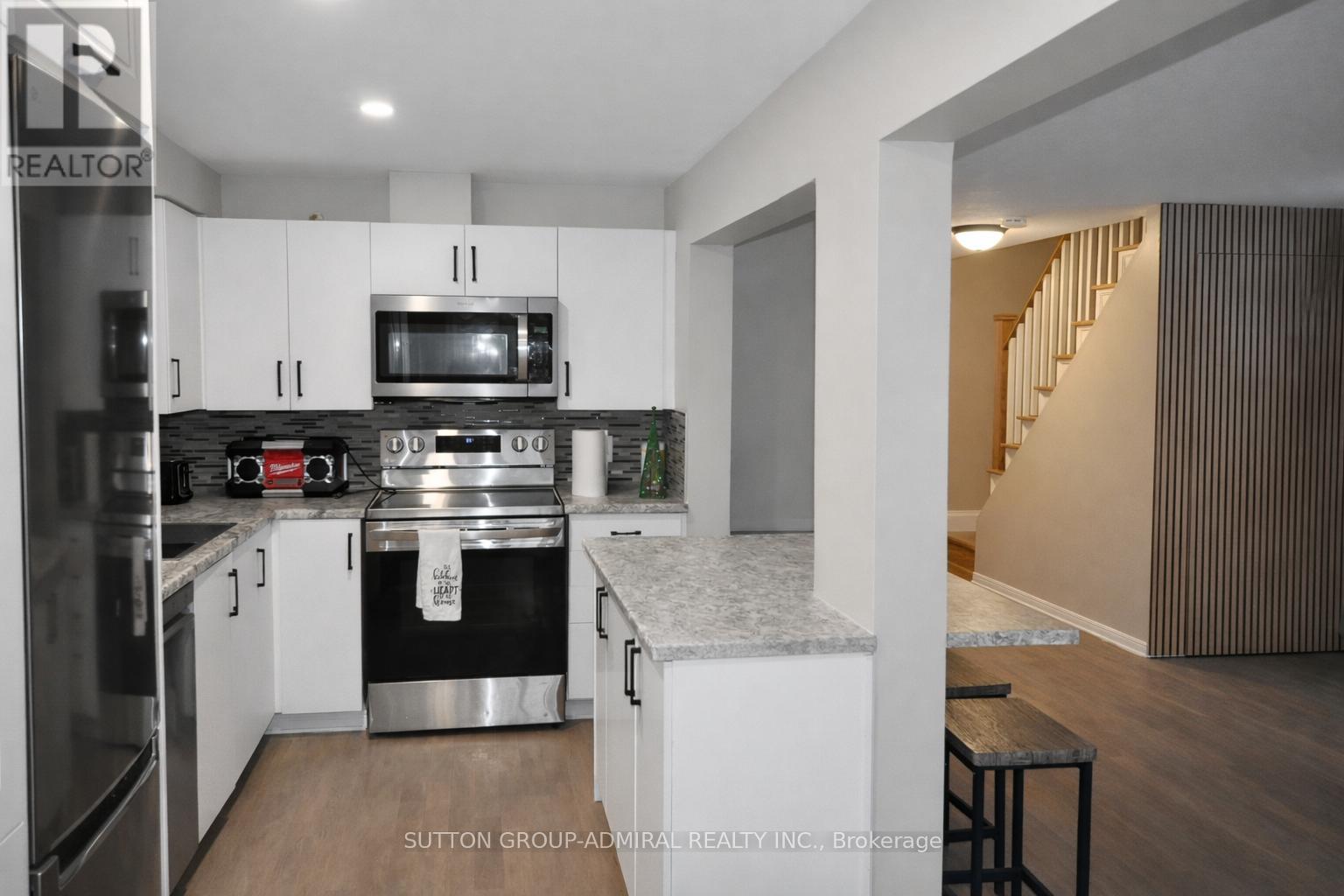 133 Columbia Road, Barrie (Holly), Ontario  L4N 8E3 - Photo 7 - S12693736