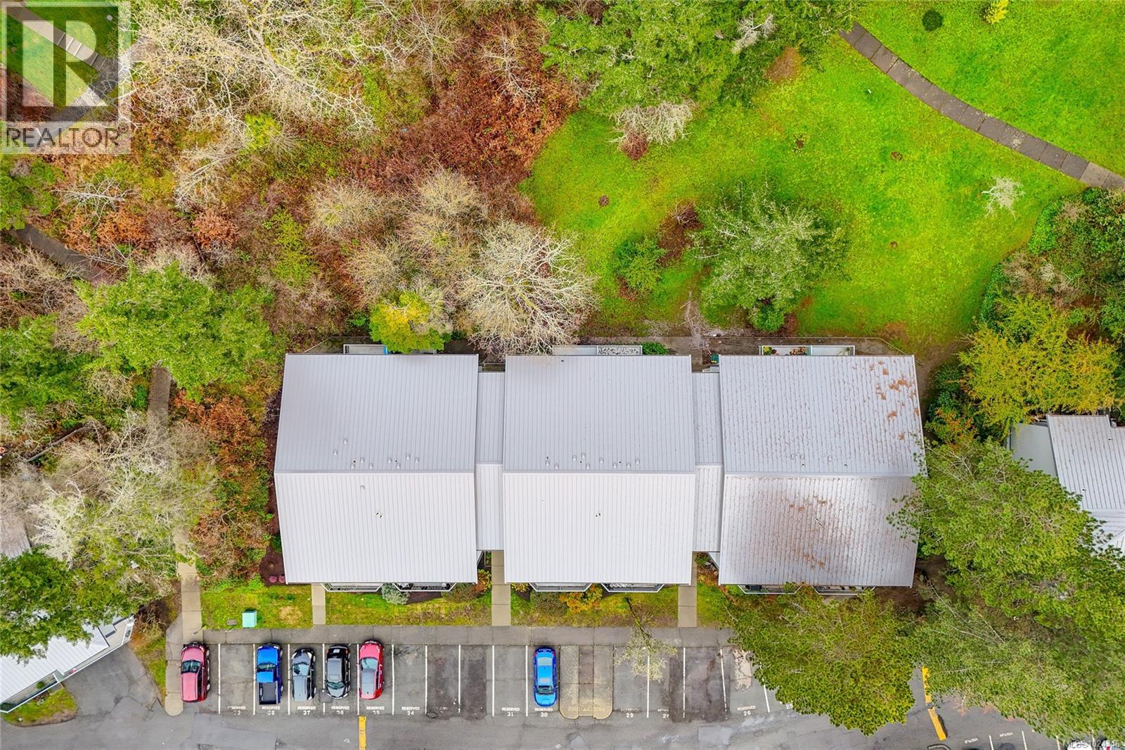 578 Carnation Pl, Saanich, British Columbia