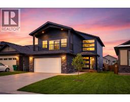 332 Rivergrove Chase W, Lethbridge, Alberta