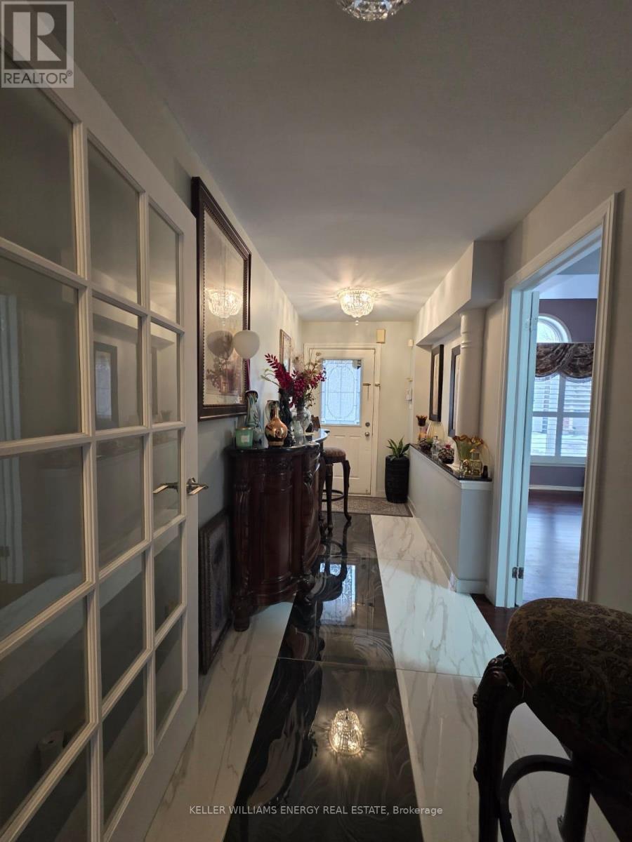 12 Phillpot Lane, Ajax (Northwest Ajax), Ontario  L1T 4E1 - Photo 2 - E12744278