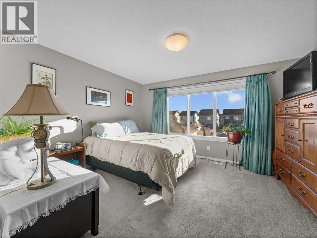 33 Amery Green, Crossfield, Alberta  T0M 0S0 - Photo 14 - A2279805