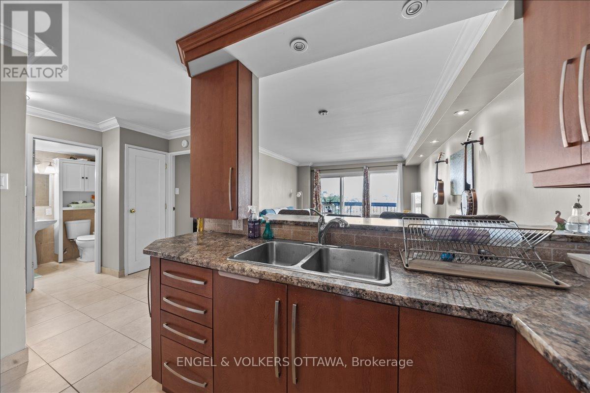 908 - 158a Mcarthur Avenue E, Ottawa, Ontario K1L 7E7 - Photo 12 - X12744290