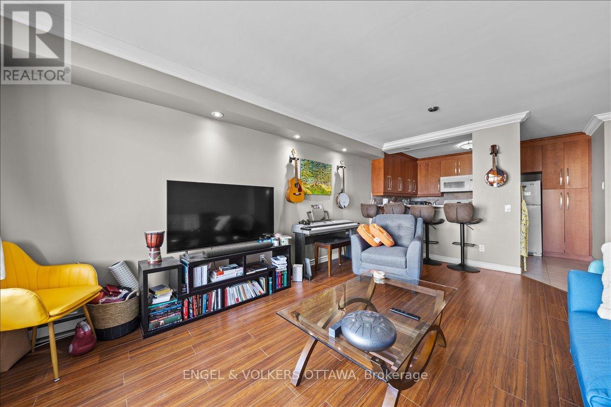 908 - 158a Mcarthur Avenue E, Ottawa, Ontario K1L 7E7 - Photo 18 - X12744290