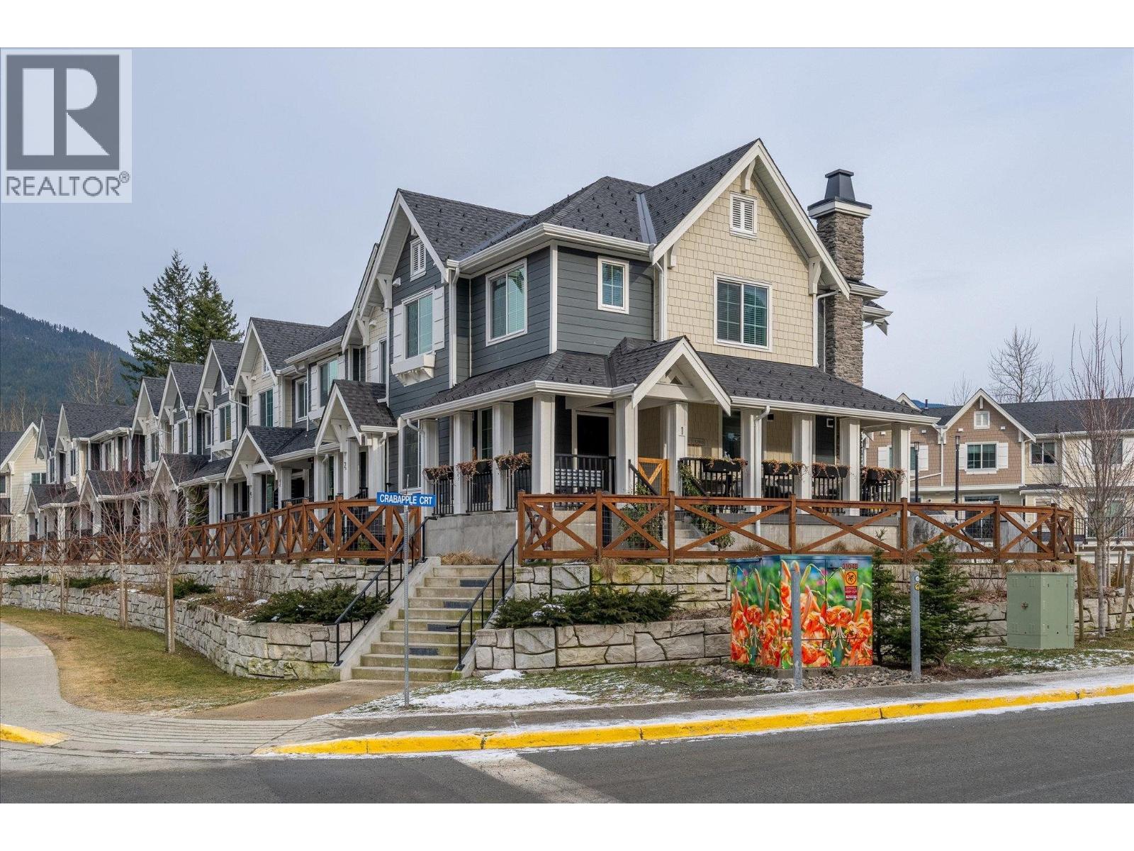 1 7360 CRABAPPLE COURT, Pemberton, British Columbia