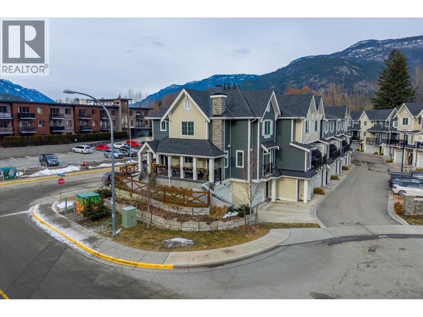 1 7360 Crabapple Court, Pemberton, British Columbia  V0N 2L1 - Photo 33 - R3085024