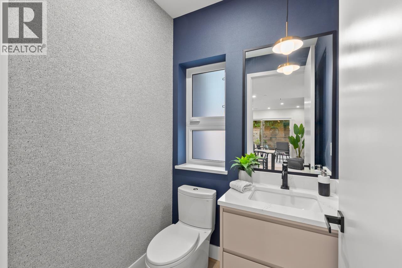 2430 W 49th Avenue, Vancouver, British Columbia  V6M 2V3 - Photo 10 - R3085038