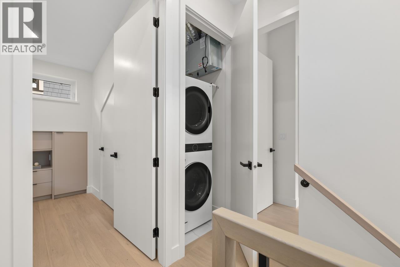 2430 W 49th Avenue, Vancouver, British Columbia  V6M 2V3 - Photo 32 - R3085038