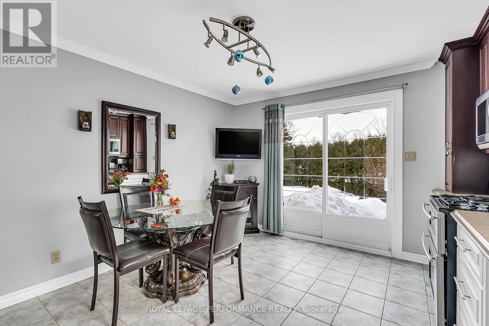 220 Dunbar Avenue, Cornwall, Ontario  K6H 7A2 - Photo 14 - X12633740