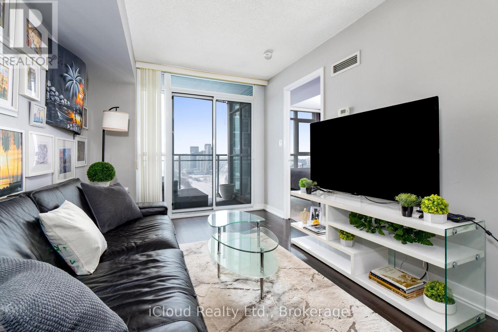 3010 - 21 Iceboat Terrace, Toronto, Ontario  M5V 4A9 - Photo 12 - C12744292