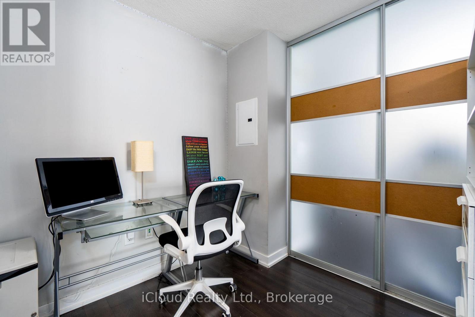 3010 - 21 Iceboat Terrace, Toronto, Ontario  M5V 4A9 - Photo 13 - C12744292