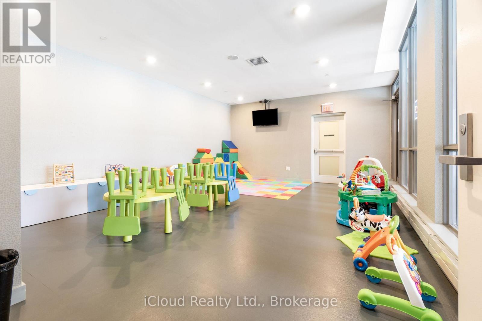 3010 - 21 Iceboat Terrace, Toronto, Ontario  M5V 4A9 - Photo 24 - C12744292