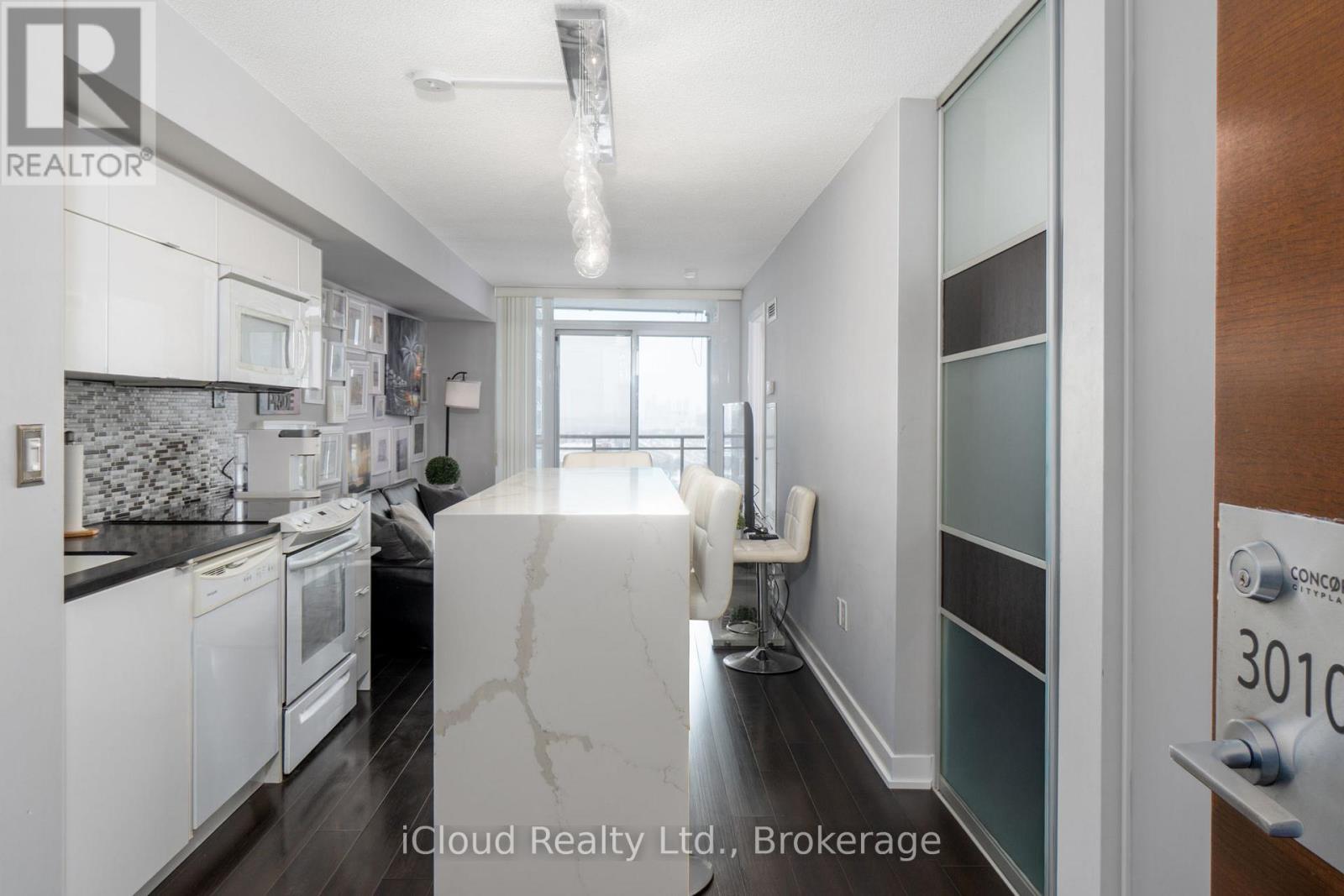 3010 - 21 Iceboat Terrace, Toronto, Ontario  M5V 4A9 - Photo 7 - C12744292