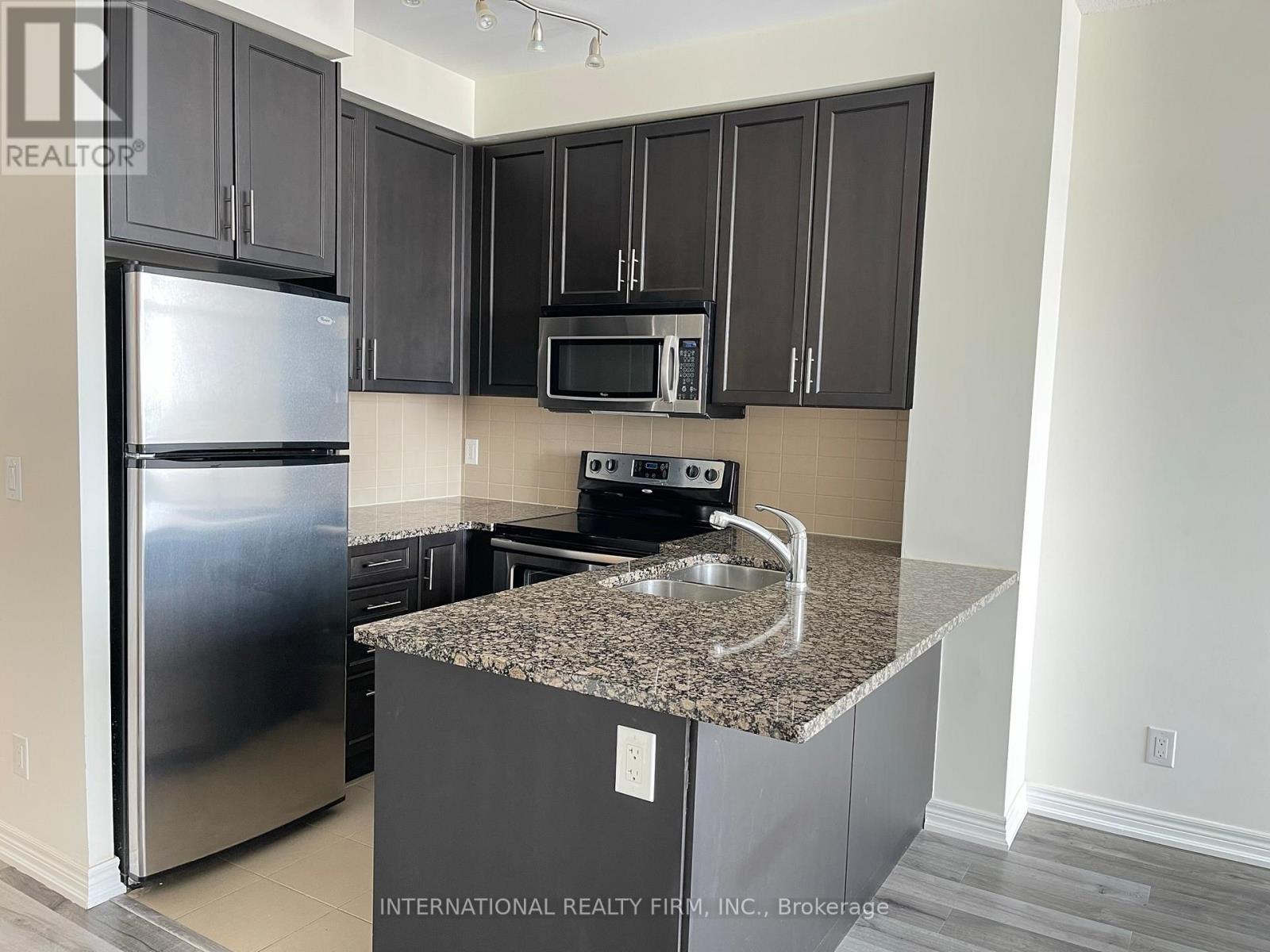 1602 - 9245 Jane Street, Vaughan, Ontario  L6A 0J9 - Photo 6 - N12744284