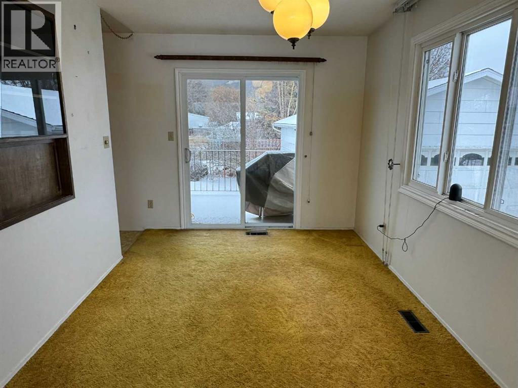 8005 94 Street, Peace River, Alberta  T8S 1E8 - Photo 9 - A2263376