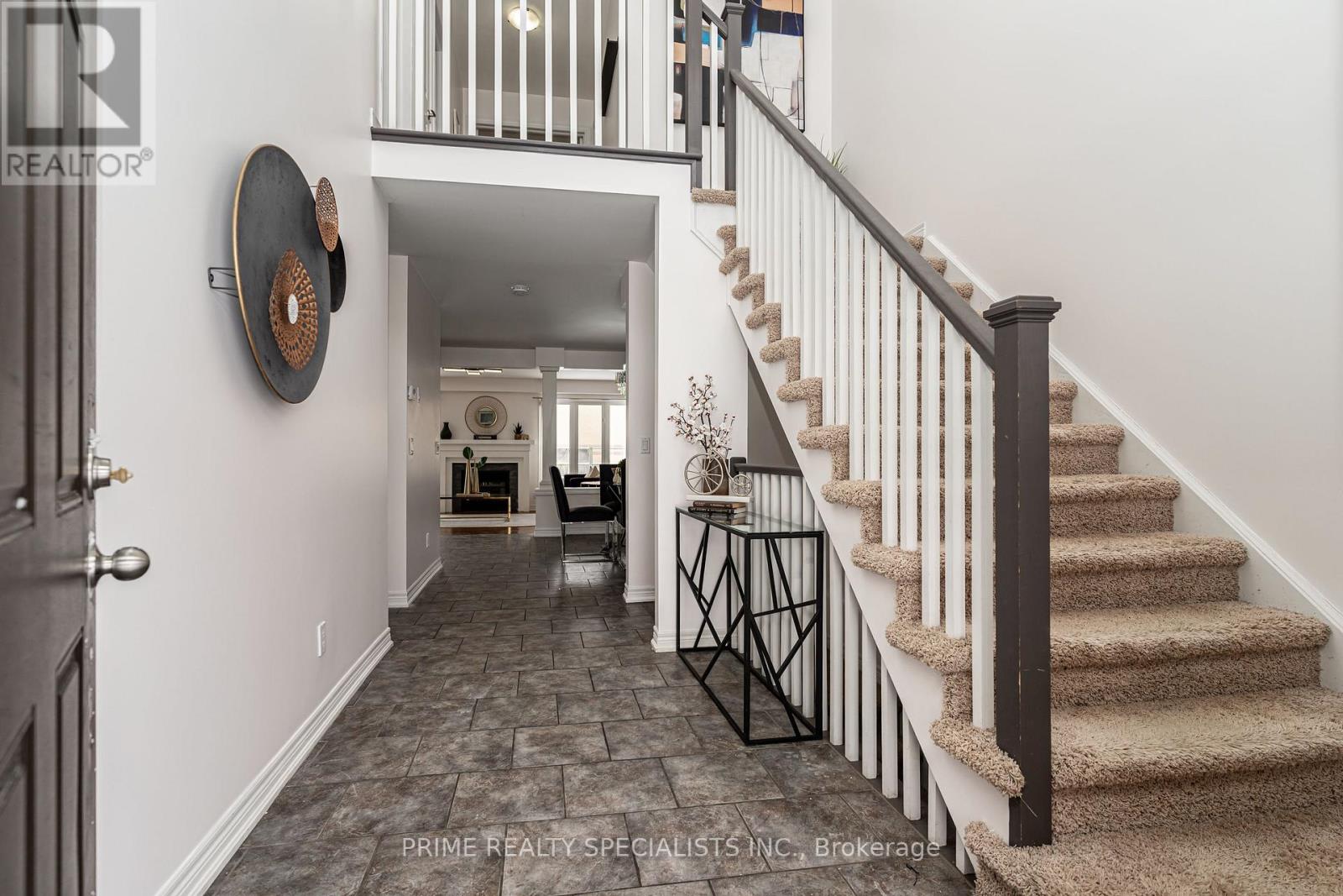 8460 Kelsey Crescent, Niagara Falls, Ontario  L2H 0E6 - Photo 4 - X12744310