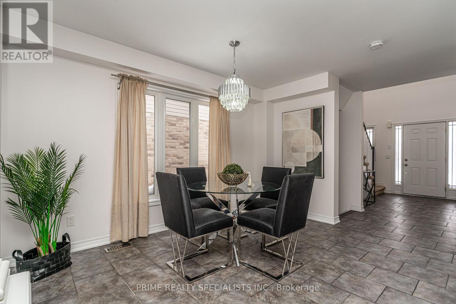 8460 Kelsey Crescent, Niagara Falls, Ontario  L2H 0E6 - Photo 7 - X12744310