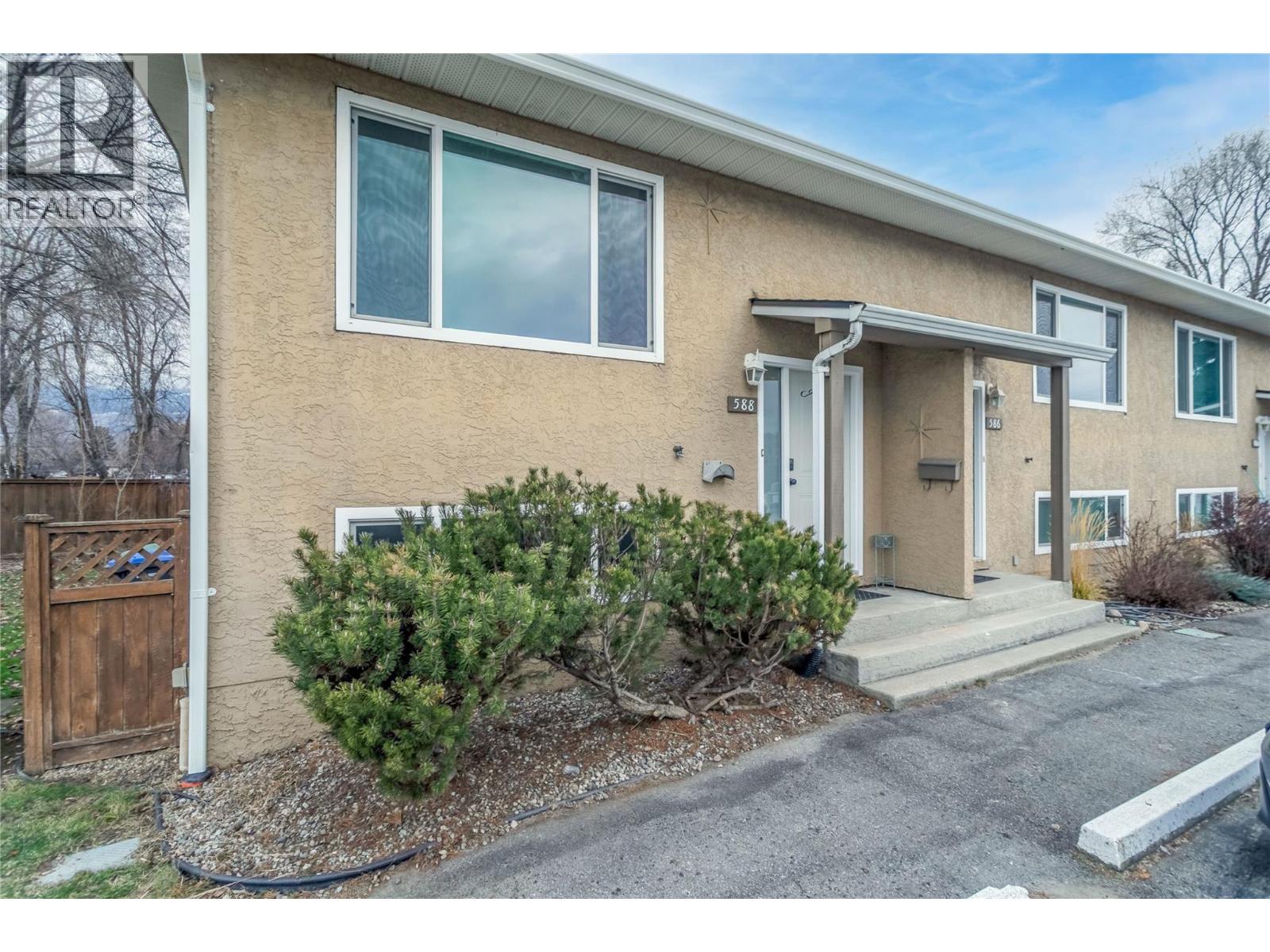 588 Mccurdy Road, Kelowna, British Columbia  V1X 2P5 - Photo 3 - 10374124