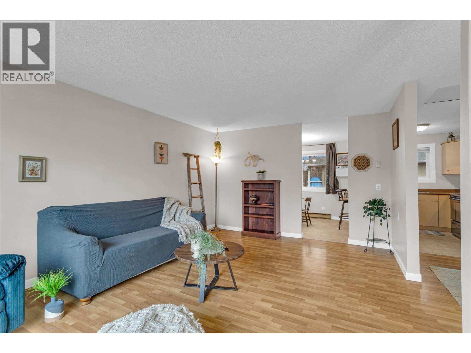 588 Mccurdy Road, Kelowna, British Columbia  V1X 2P5 - Photo 8 - 10374124