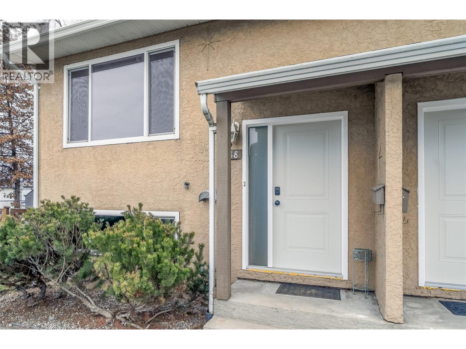 588 Mccurdy Road, Kelowna, British Columbia  V1X 2P5 - Photo 4 - 10374124