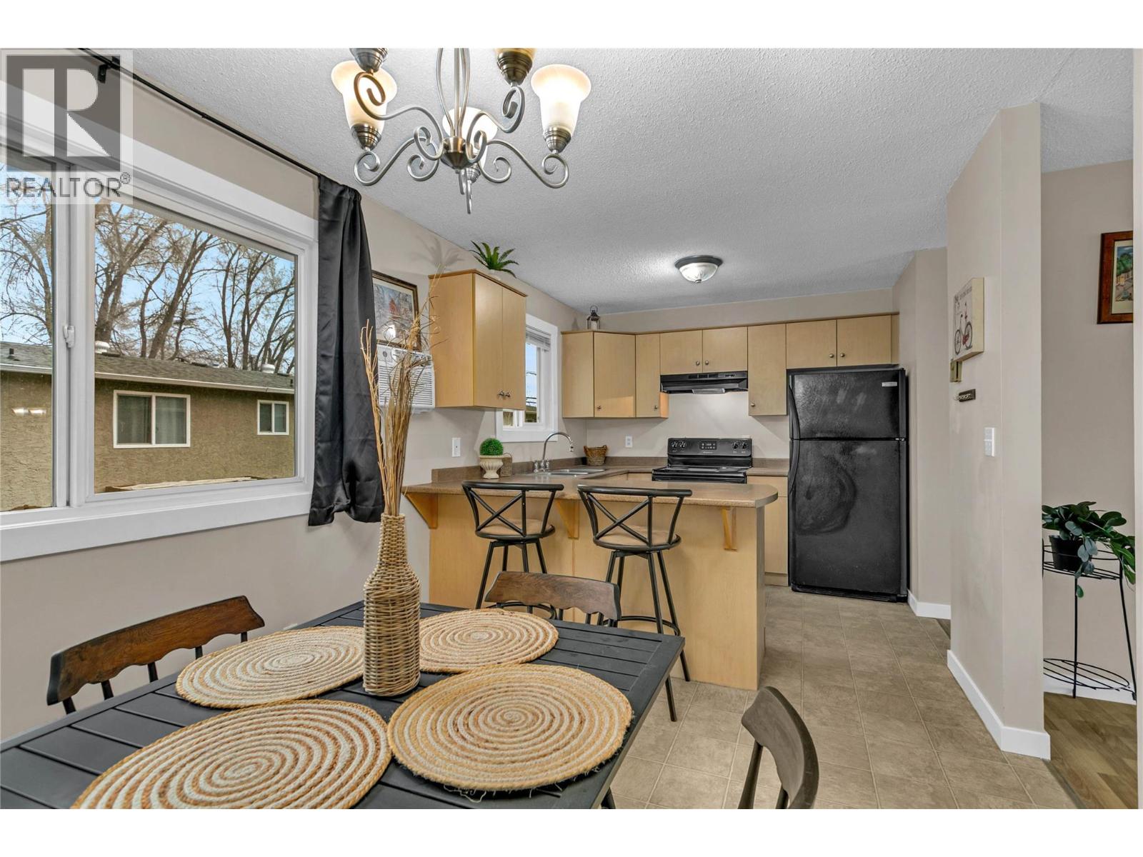 588 Mccurdy Road, Kelowna, British Columbia  V1X 2P5 - Photo 14 - 10374124