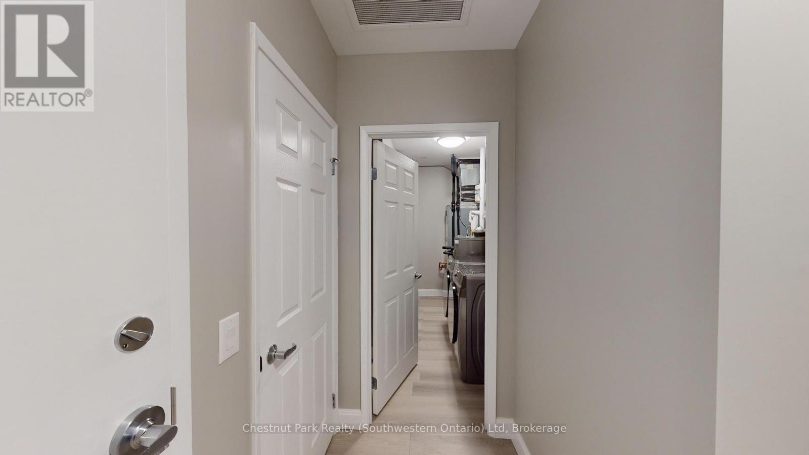 204 - 2 Quebec Street, Guelph, Ontario  N1H 2T2 - Photo 11 - X12744360