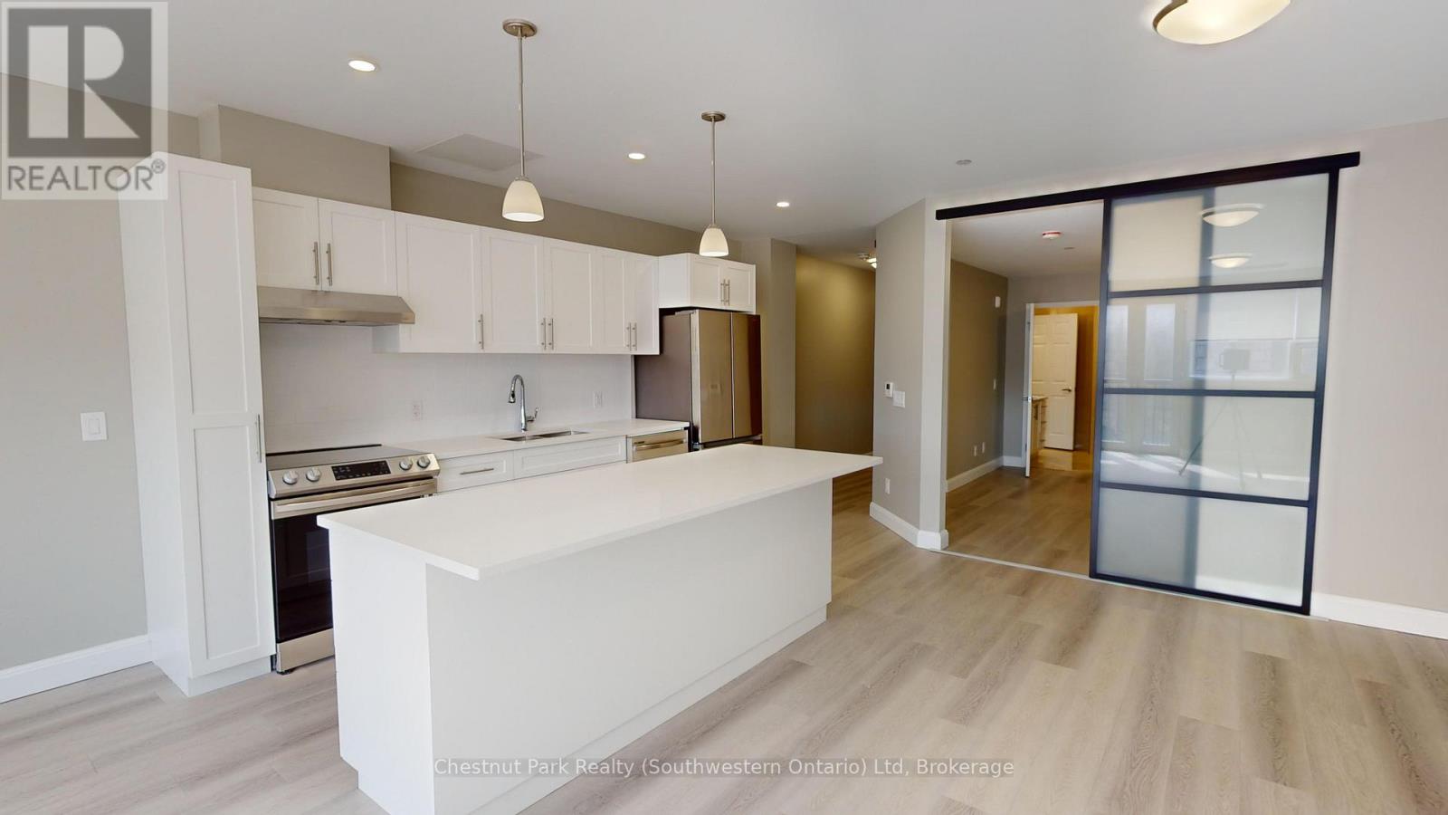 204 - 2 Quebec Street, Guelph, Ontario  N1H 2T2 - Photo 2 - X12744360