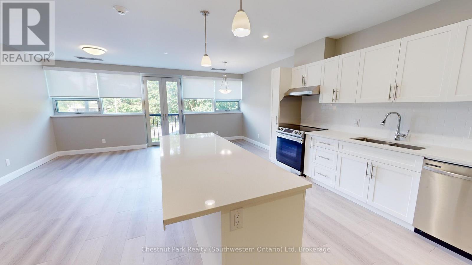 214 - 2 Quebec Street, Guelph (Exhibition Park), Ontario  N1H 2T2 - Photo 2 - X12744364