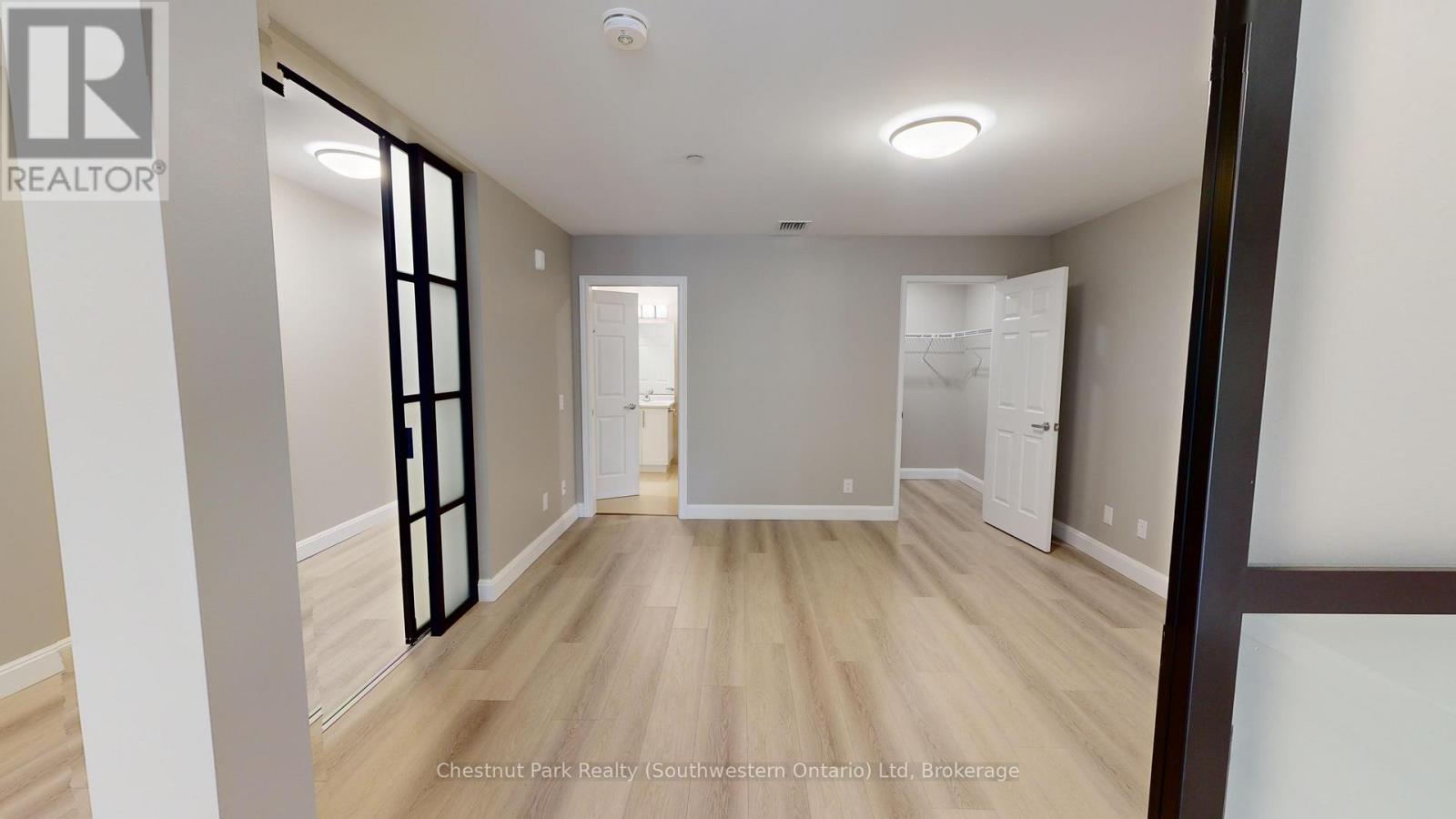 214 - 2 Quebec Street, Guelph (Exhibition Park), Ontario  N1H 2T2 - Photo 3 - X12744364