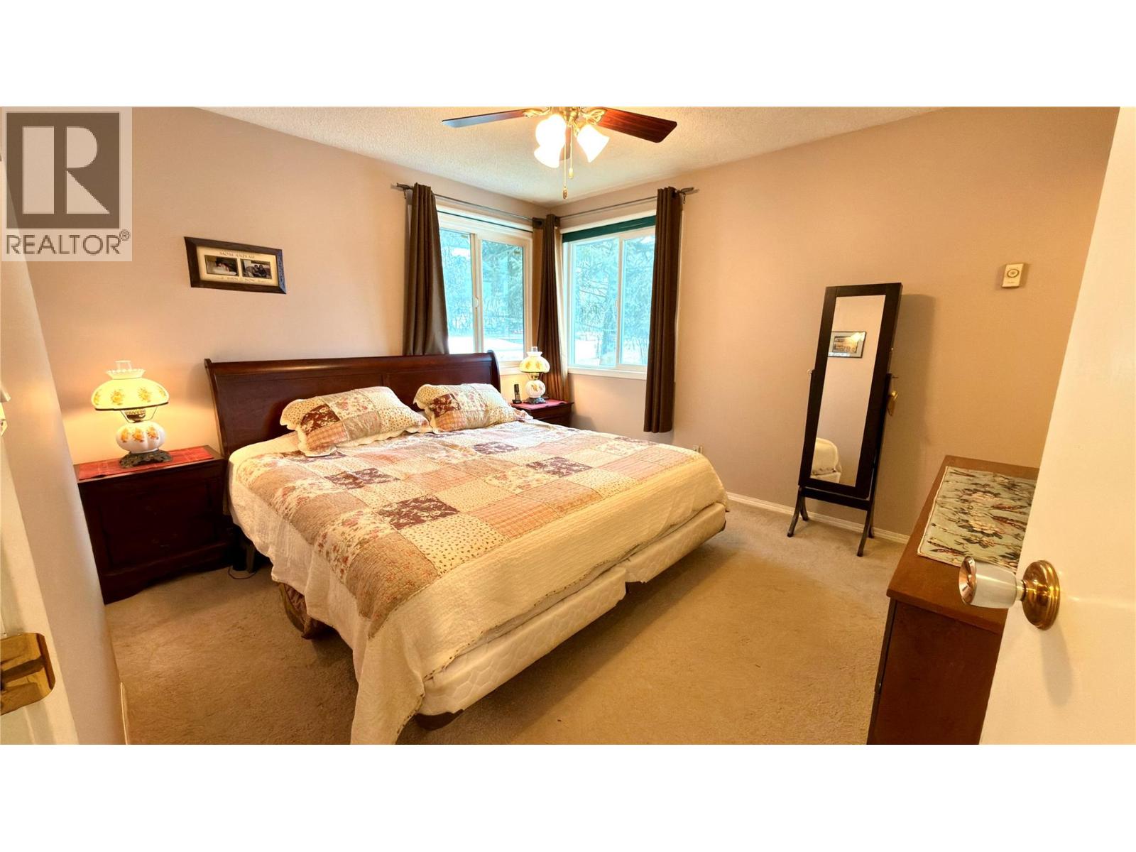 570 Eholt Street, Midway, British Columbia  V0H 1M0 - Photo 34 - 10374397