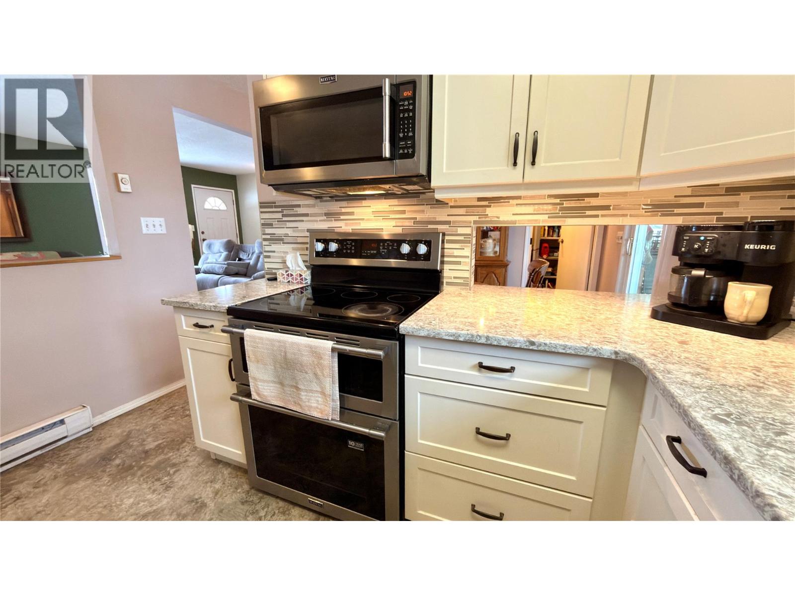 570 Eholt Street, Midway, British Columbia  V0H 1M0 - Photo 23 - 10374397