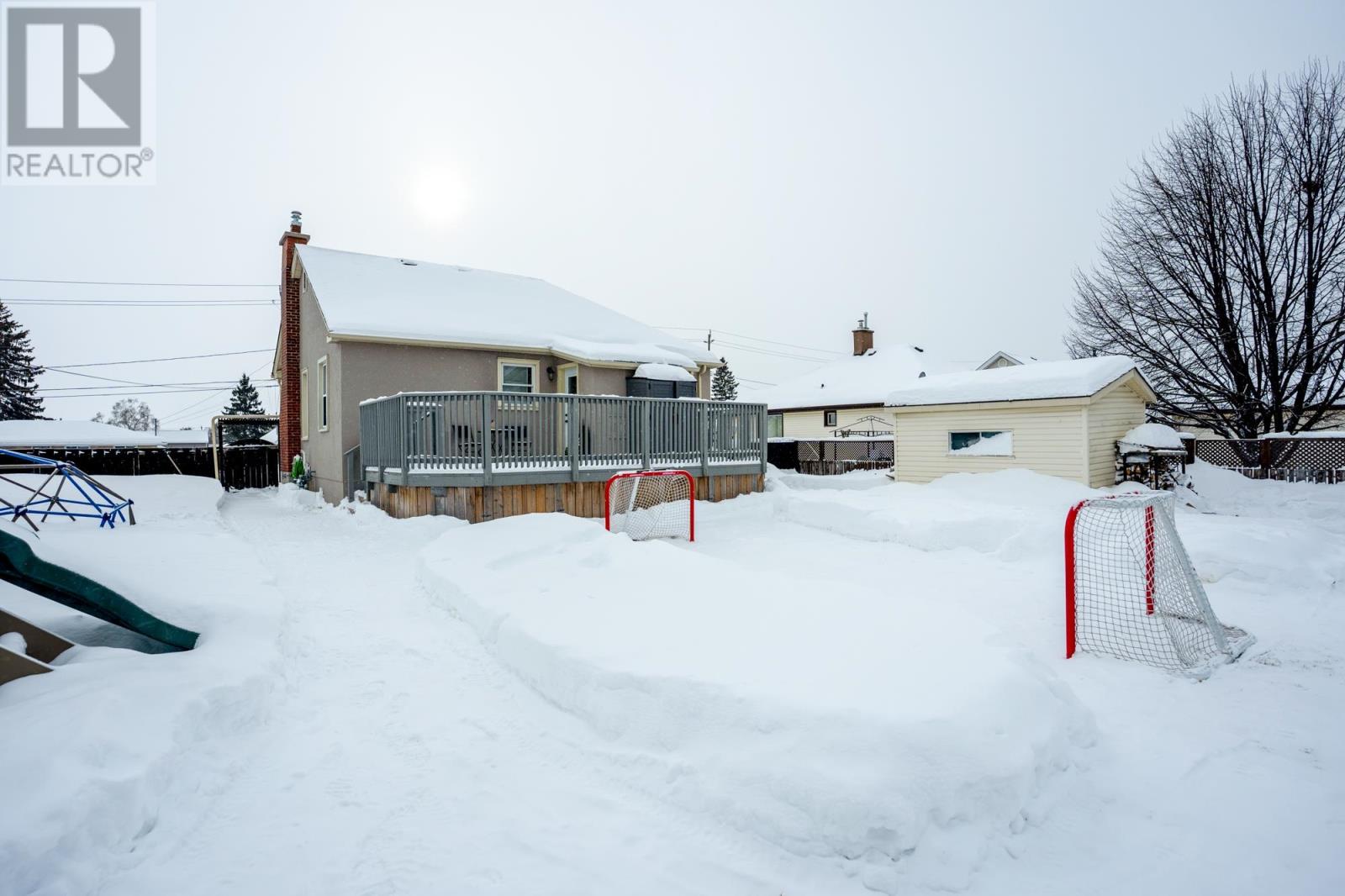 320 Lillian St, Thunder Bay, Ontario  P7A 1J2 - Photo 3 - TB2600148