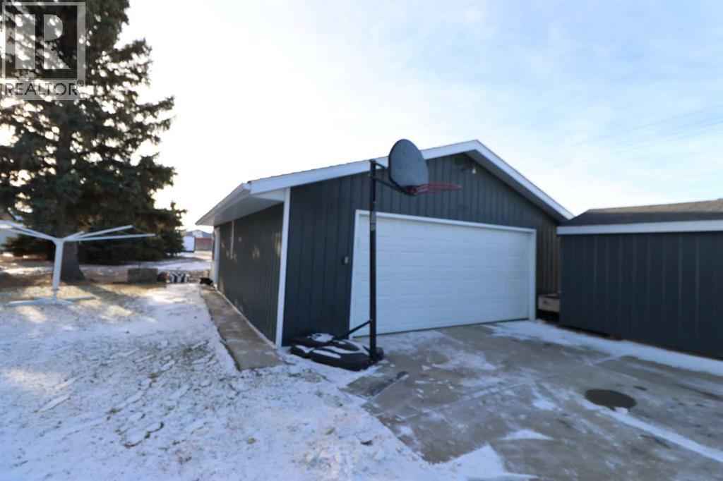 122 Centre St, Enchant, Alberta  T0K 0V0 - Photo 21 - A2276539