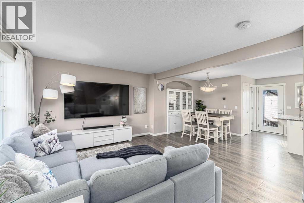 17 Evansridge Circle Nw, Calgary, Alberta  T3P 0H9 - Photo 3 - A2280839