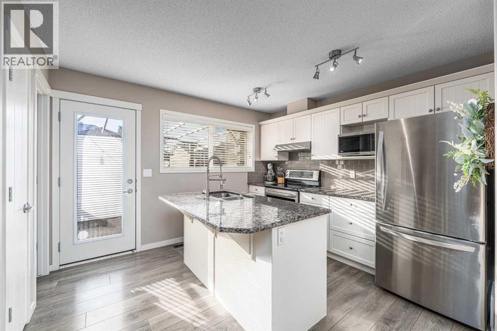 17 Evansridge Circle Nw, Calgary, Alberta  T3P 0H9 - Photo 7 - A2280839