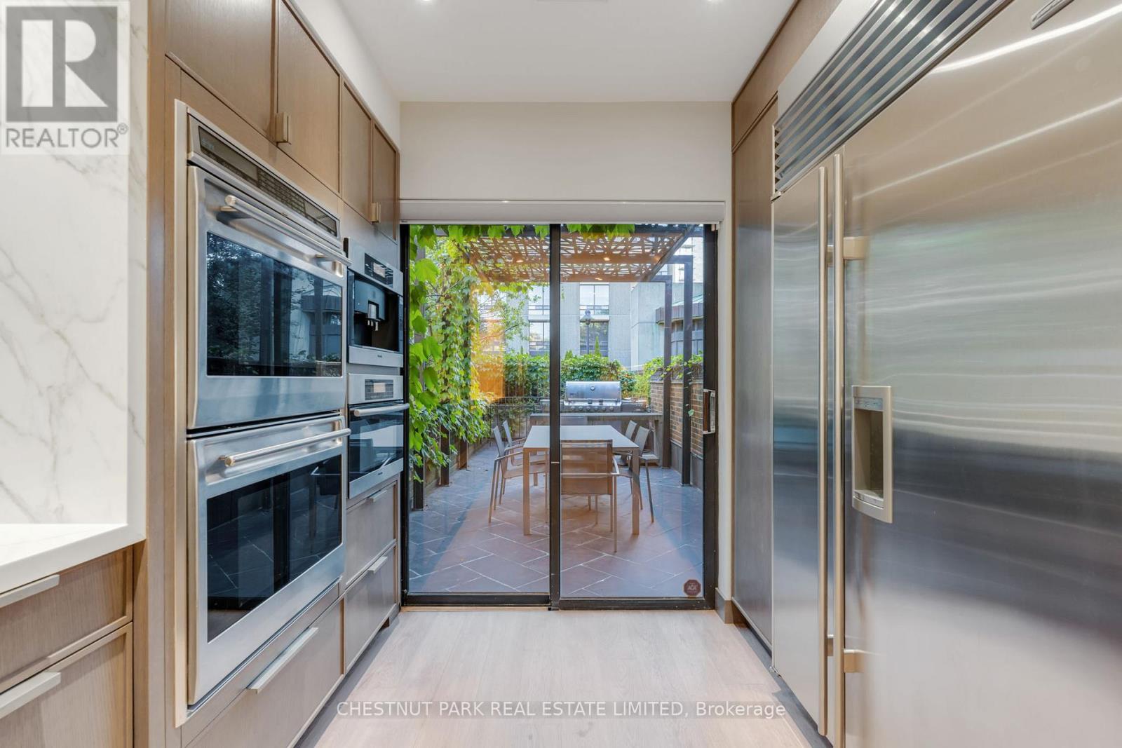 84 Oriole Road, Toronto, Ontario  M4V 2G1 - Photo 18 - C12744342