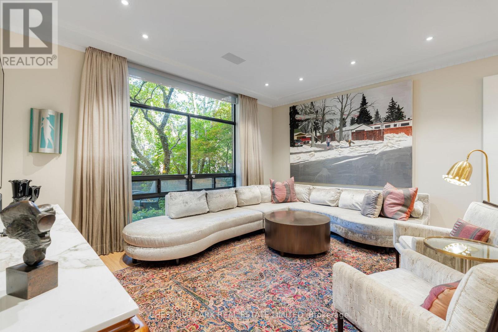 84 Oriole Road, Toronto, Ontario  M4V 2G1 - Photo 4 - C12744342