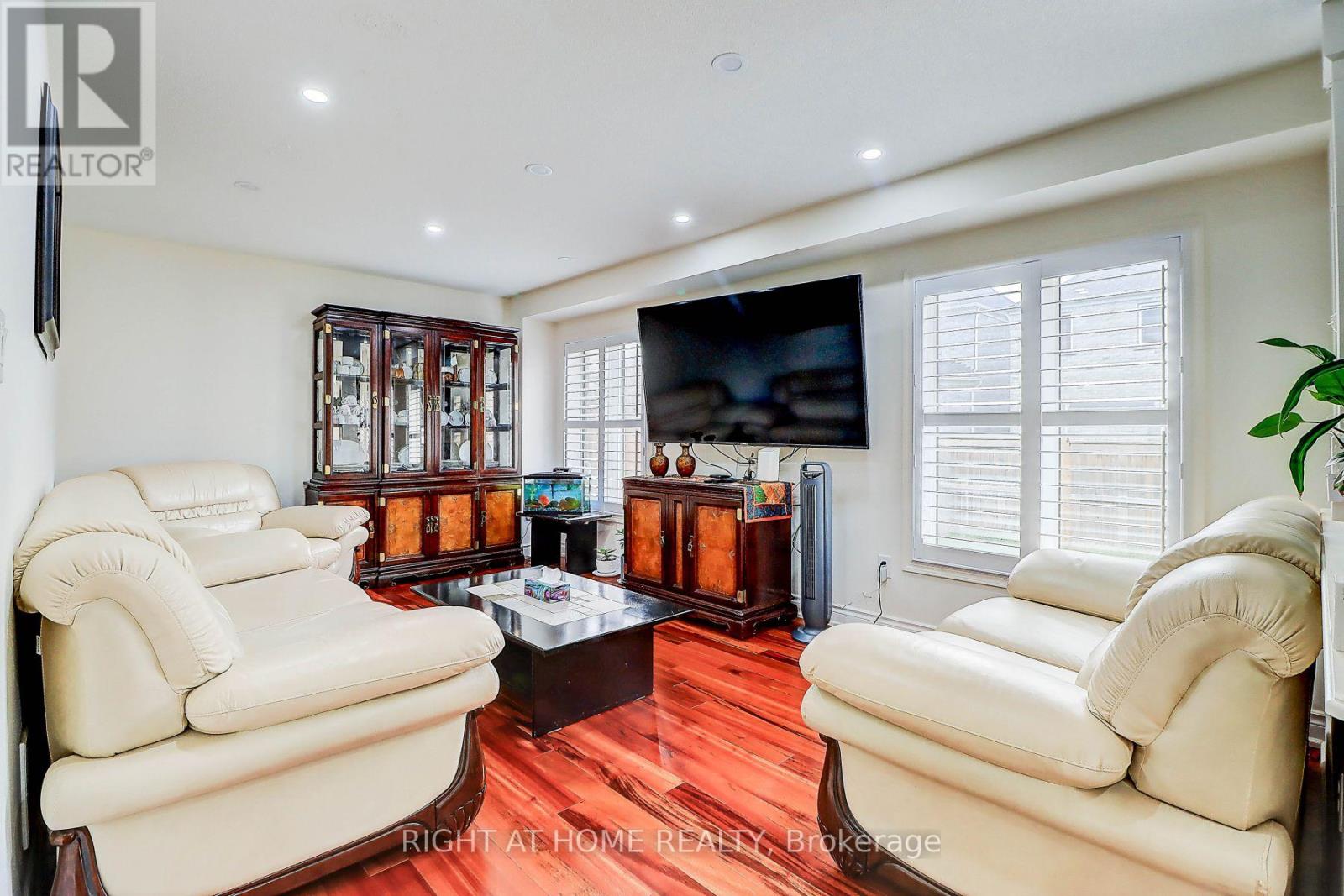 Main - 58 Barnfield Crescent, Ajax, Ontario  L1Z 0T3 - Photo 9 - E12744334