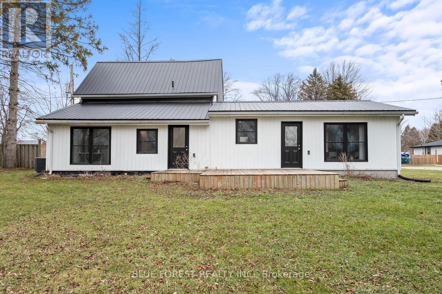 1148 Jane Street, West Elgin, Ontario  N0L 2P0 - Photo 33 - X12735476