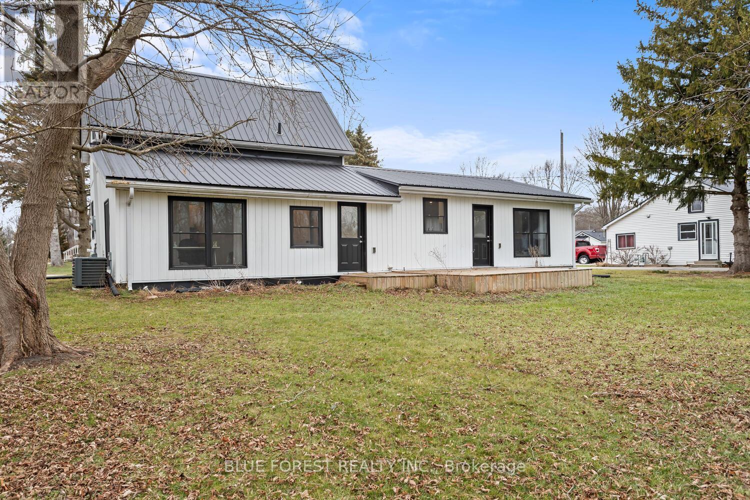 1148 Jane Street, West Elgin, Ontario  N0L 2P0 - Photo 32 - X12735476