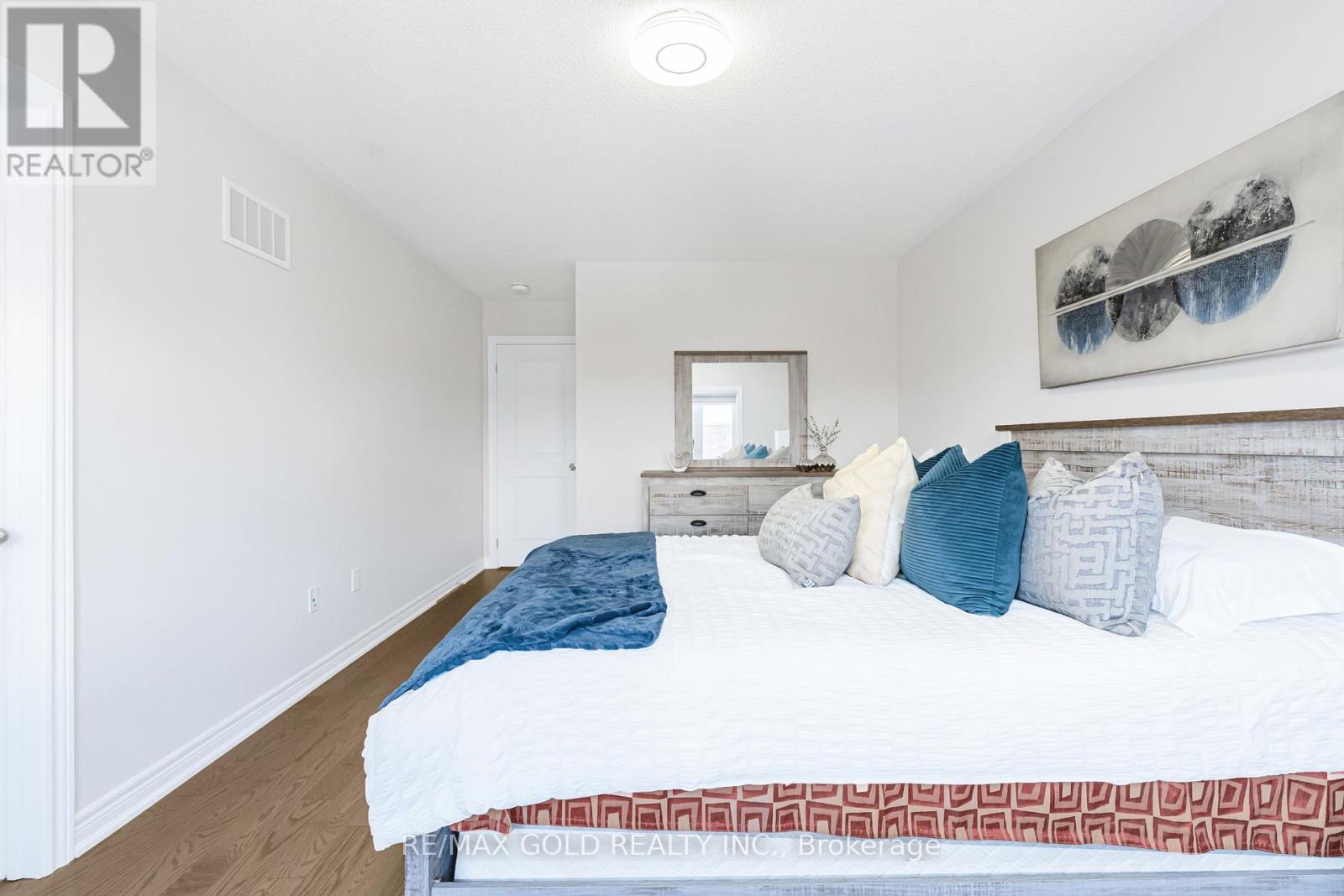 5 Dale Meadows Road, Brampton, Ontario  L7A 4Z9 - Photo 21 - W12744328