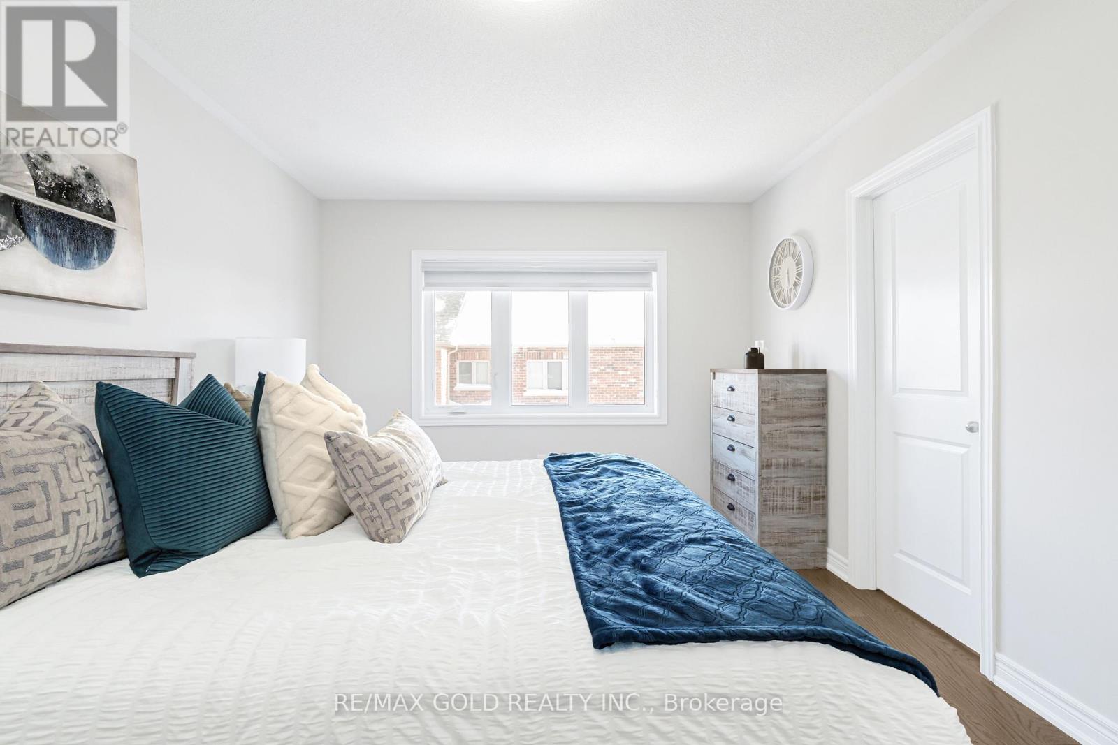 5 Dale Meadows Road, Brampton, Ontario  L7A 4Z9 - Photo 23 - W12744328