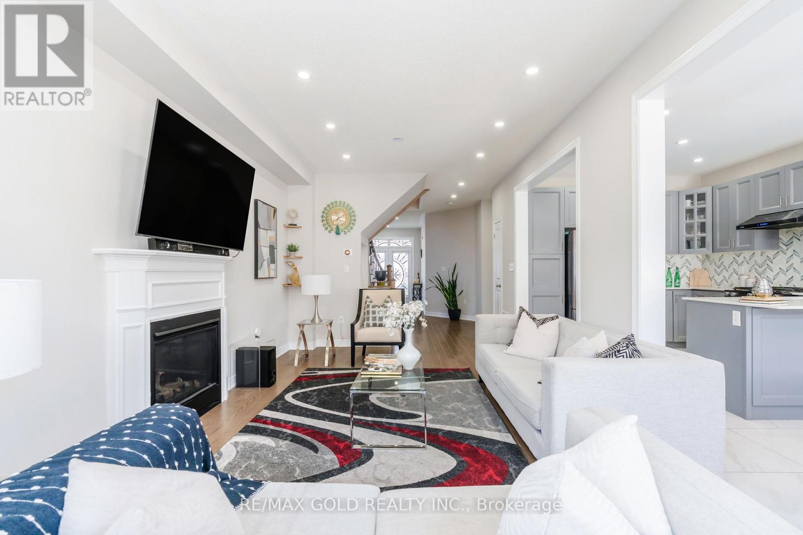 5 Dale Meadows Road, Brampton, Ontario  L7A 4Z9 - Photo 6 - W12744328