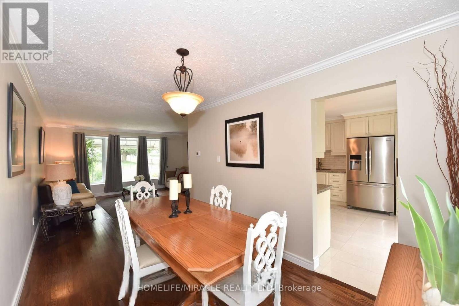 1 Ascot Avenue, Brampton, Ontario  L6T 2P3 - Photo 10 - W12744354