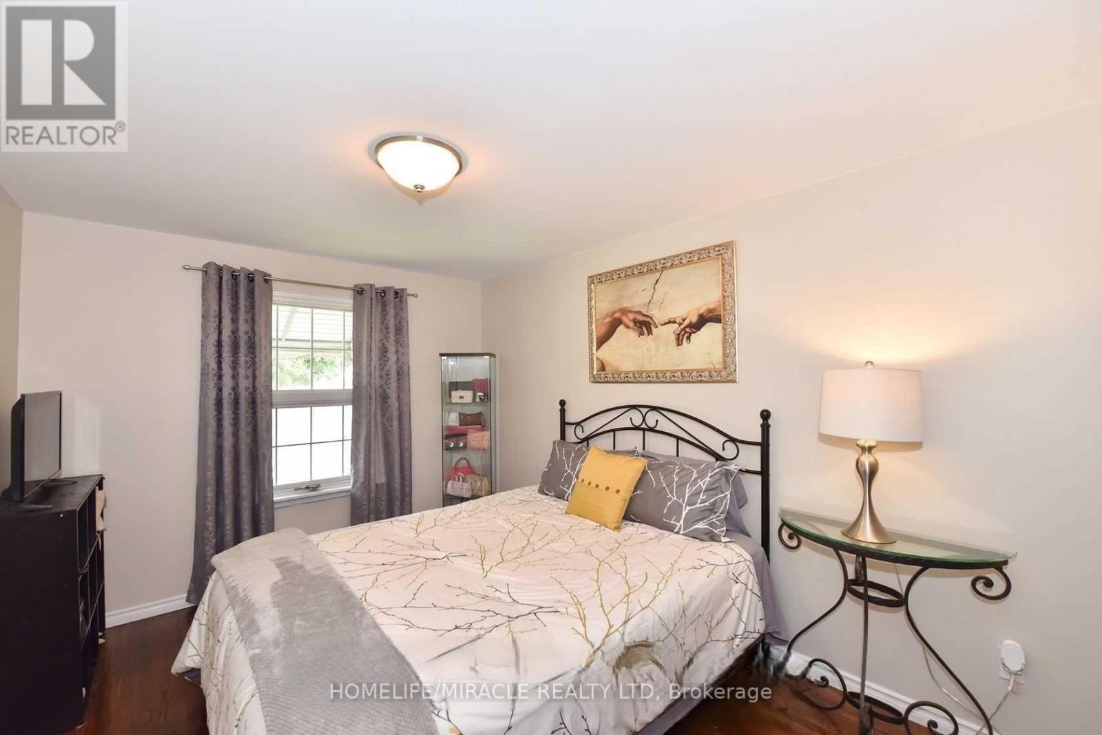 1 Ascot Avenue, Brampton, Ontario  L6T 2P3 - Photo 17 - W12744354