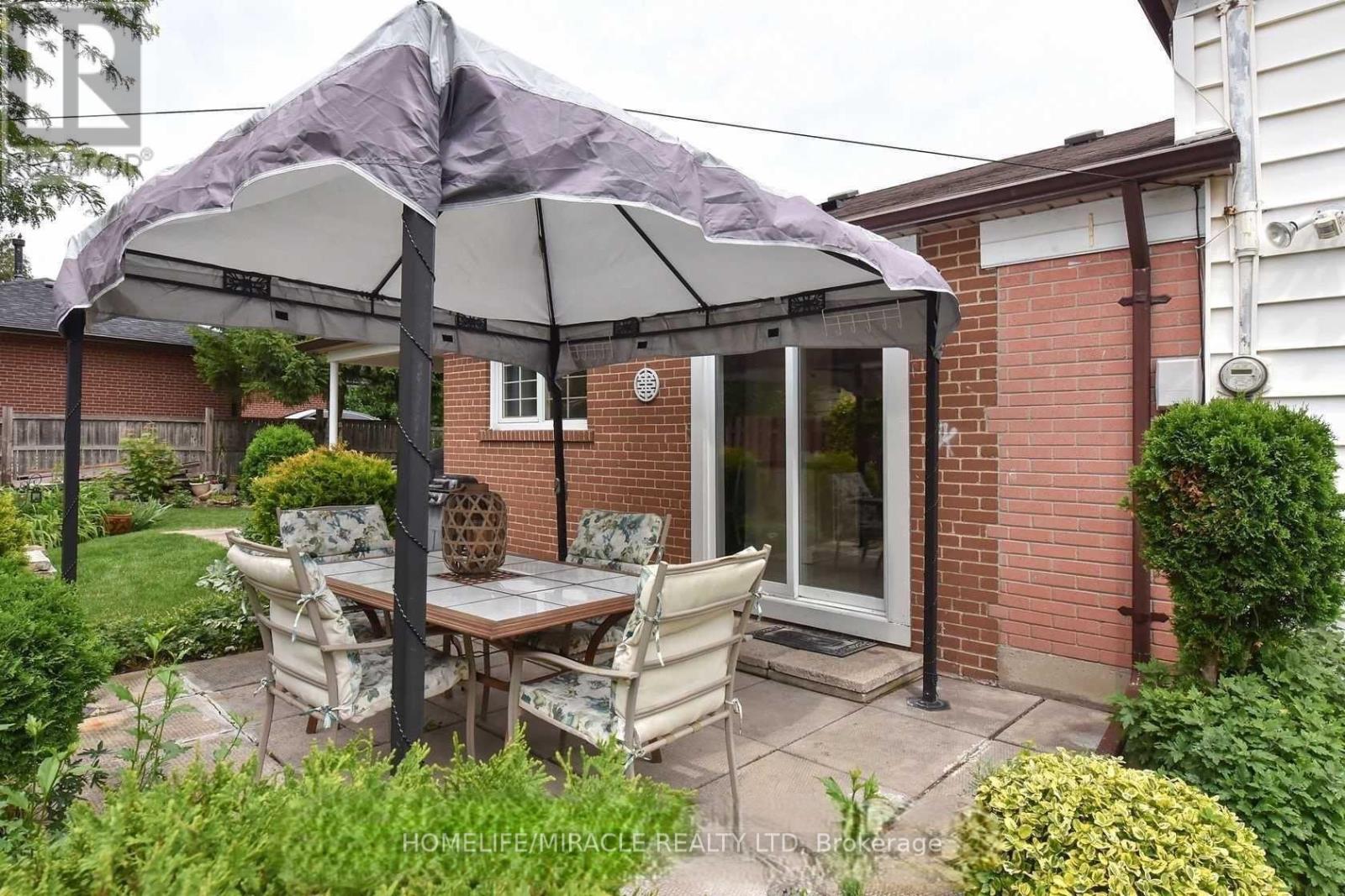 1 Ascot Avenue, Brampton, Ontario  L6T 2P3 - Photo 28 - W12744354