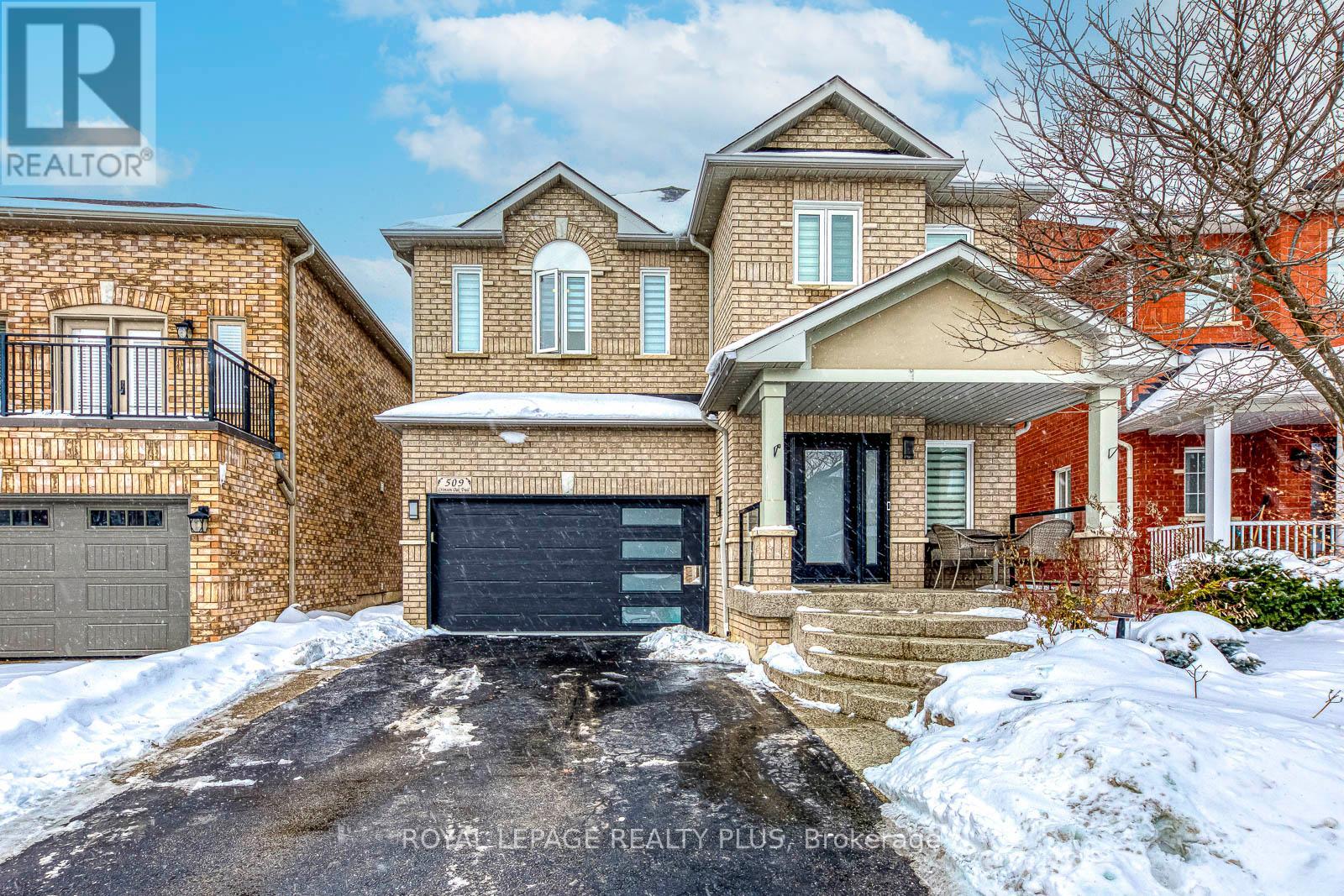 509 CRIMSON OAK TRAIL, Oakville, Ontario